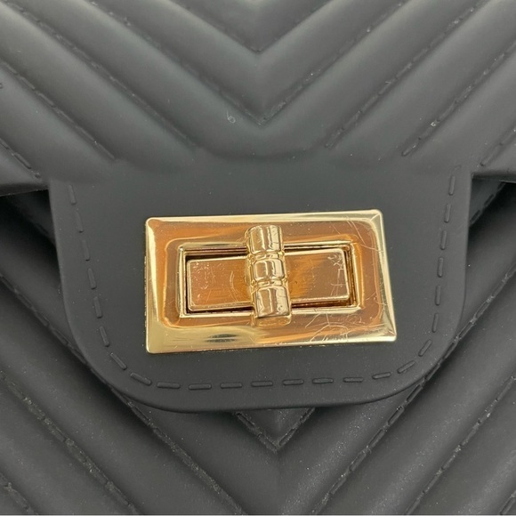 Convertible Cross Body Purse, Rubber with Gold Chain Strap - Picture 3 of 8